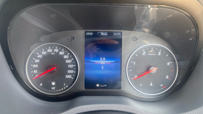Mercedes-Benz Sprinter 315Cdi L2 Diesel Rwd 3.5t H2 Pro Van 9G-Tronic - Image 21